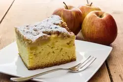 Gâteau à la farine de châtaigne et aux pommes